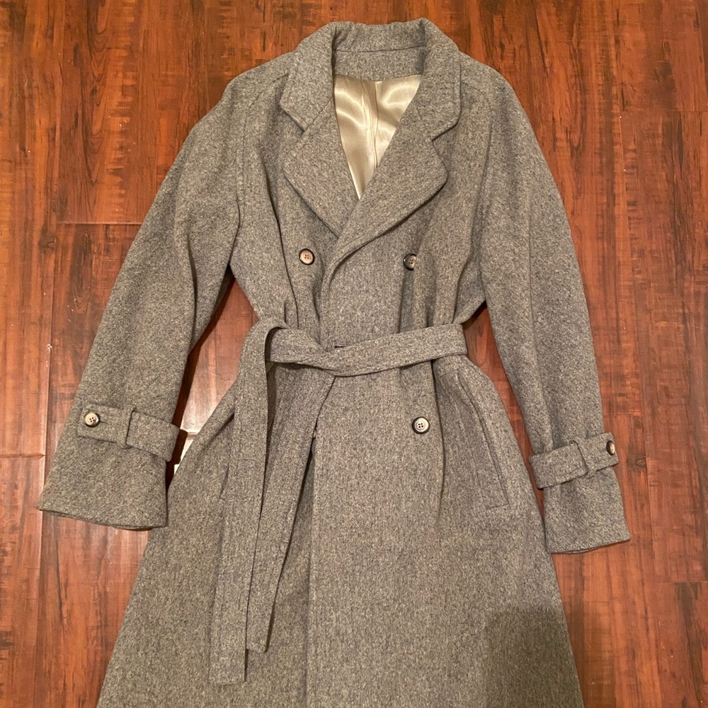 Vintage Women’s Size 15/16 Forecaster of Boston Gray Wool Trench Coat w/ Belt